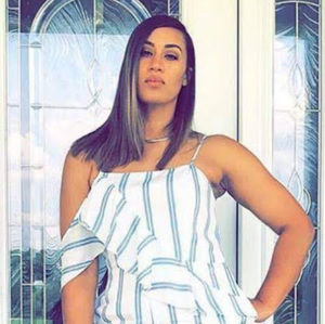 Meet your Posher, Desiree